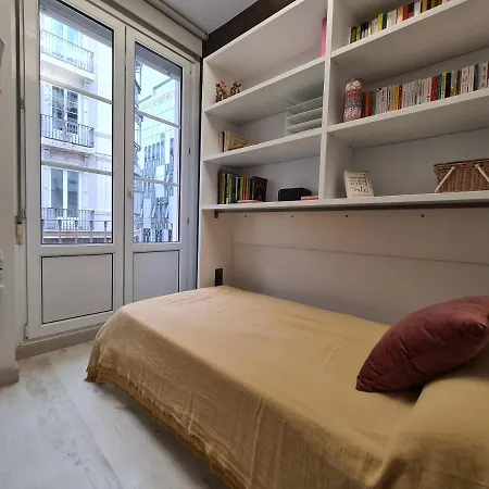 Dos Torres Arte En Balcones - Calle Alfonso I Appartement *