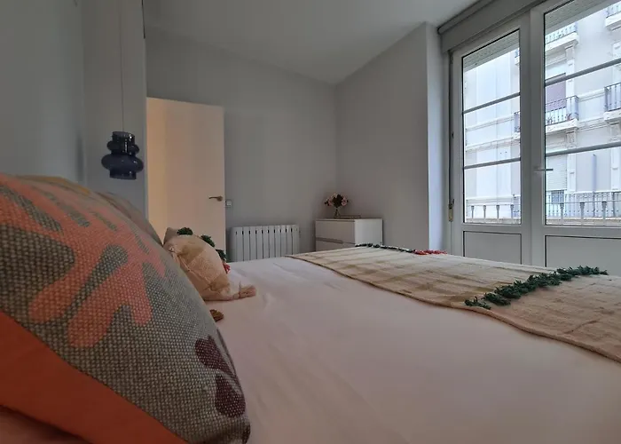 Dos Torres Arte En Balcones - Calle Alfonso I Appartement *